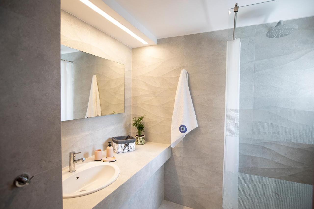 Luna Villa Private Beach Nea Iraklia Dış mekan fotoğraf