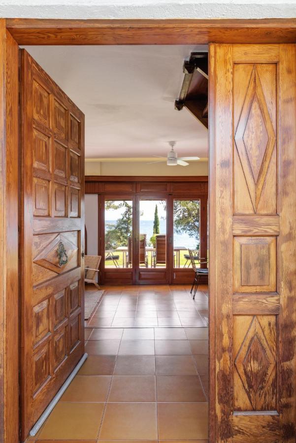 Luna Villa Private Beach Nea Iraklia Dış mekan fotoğraf